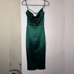 Windsor Dress for sale! Size small, new with tags.